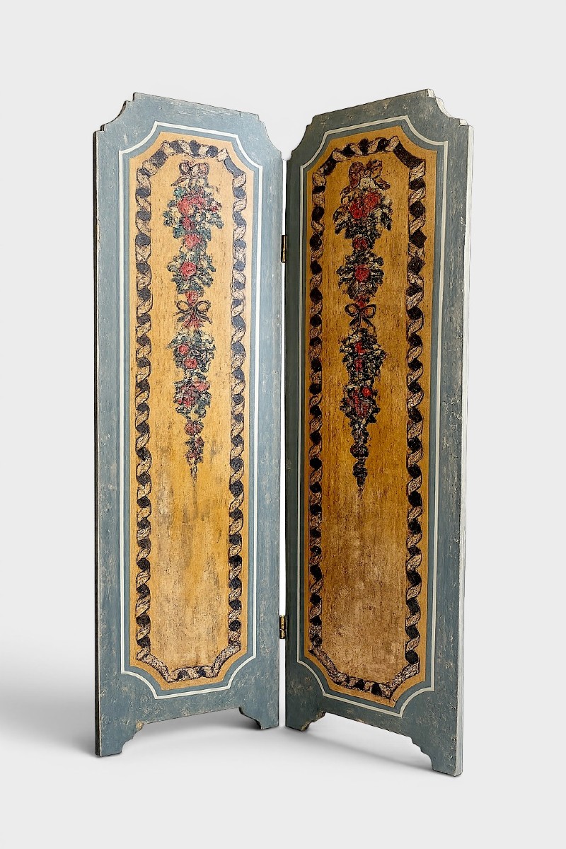 Paravento in legno laccato con elementi originali del XVIII secolo