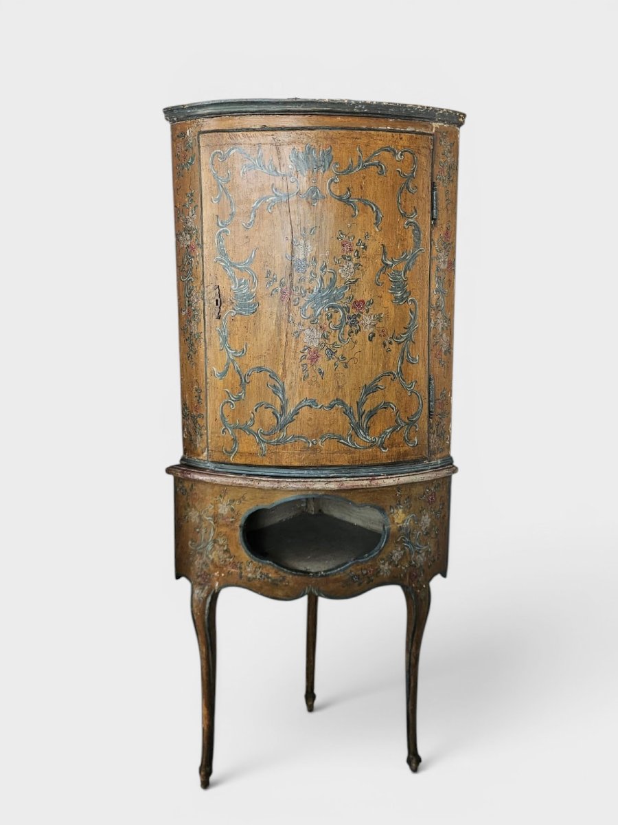 Cantonale genovese Luigi XV laccato e dipinto – metà XVIII secolo