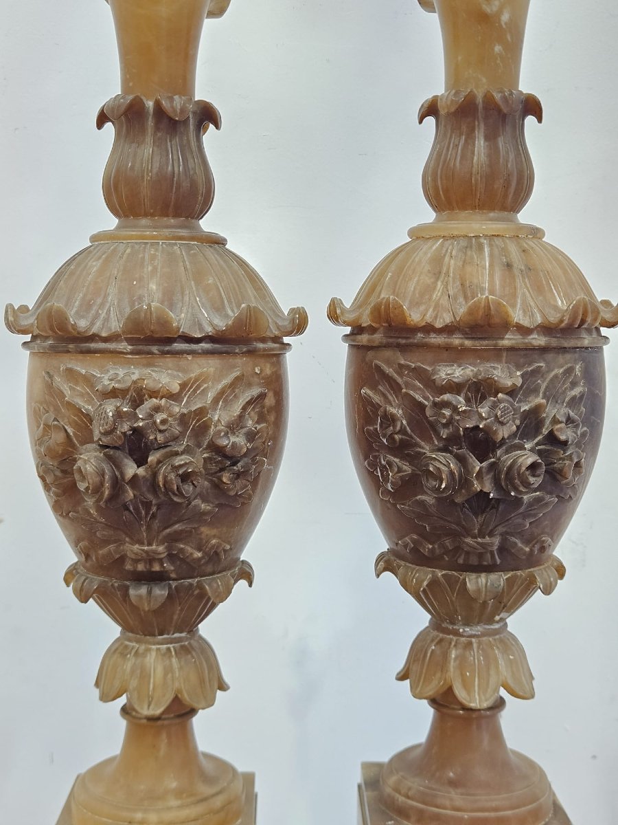 Coppia di vasi decorativi in alabastro scolpito – Fine XIX / inizi XX secolo-photo-4