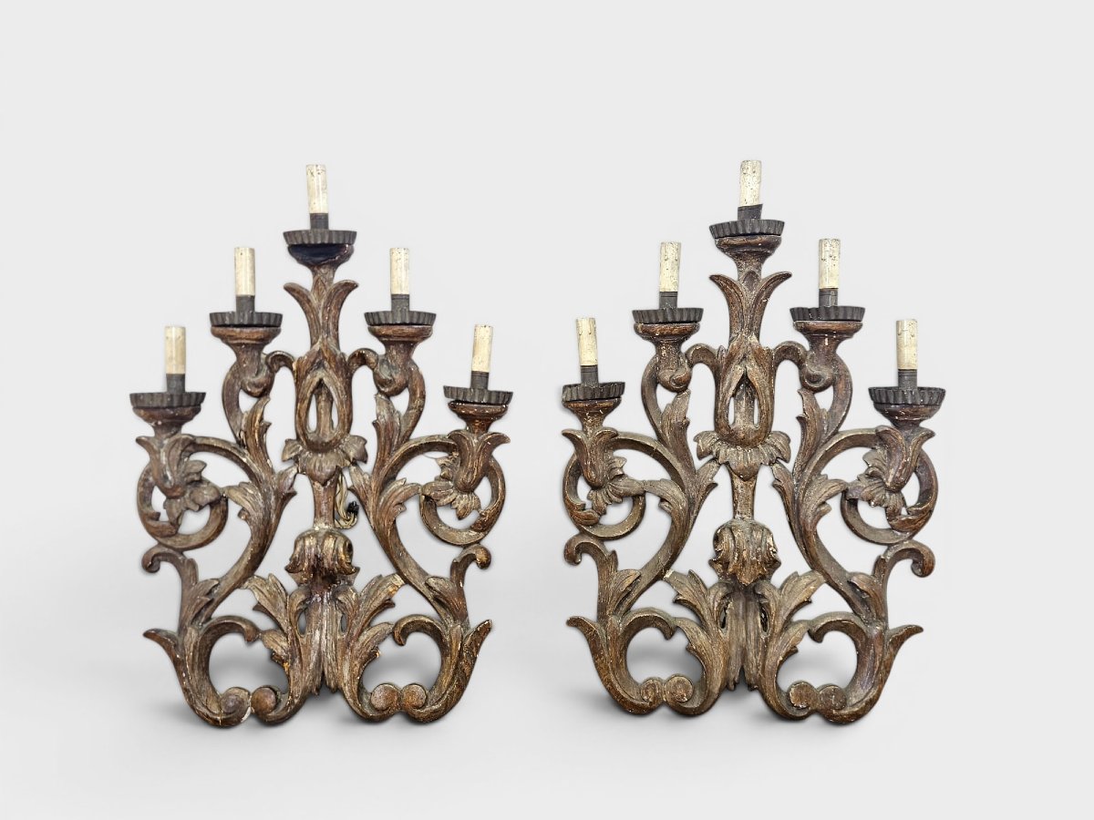 Coppia di applique piemontesi in legno argentato a cinque luci – Fine XVIII Sec.