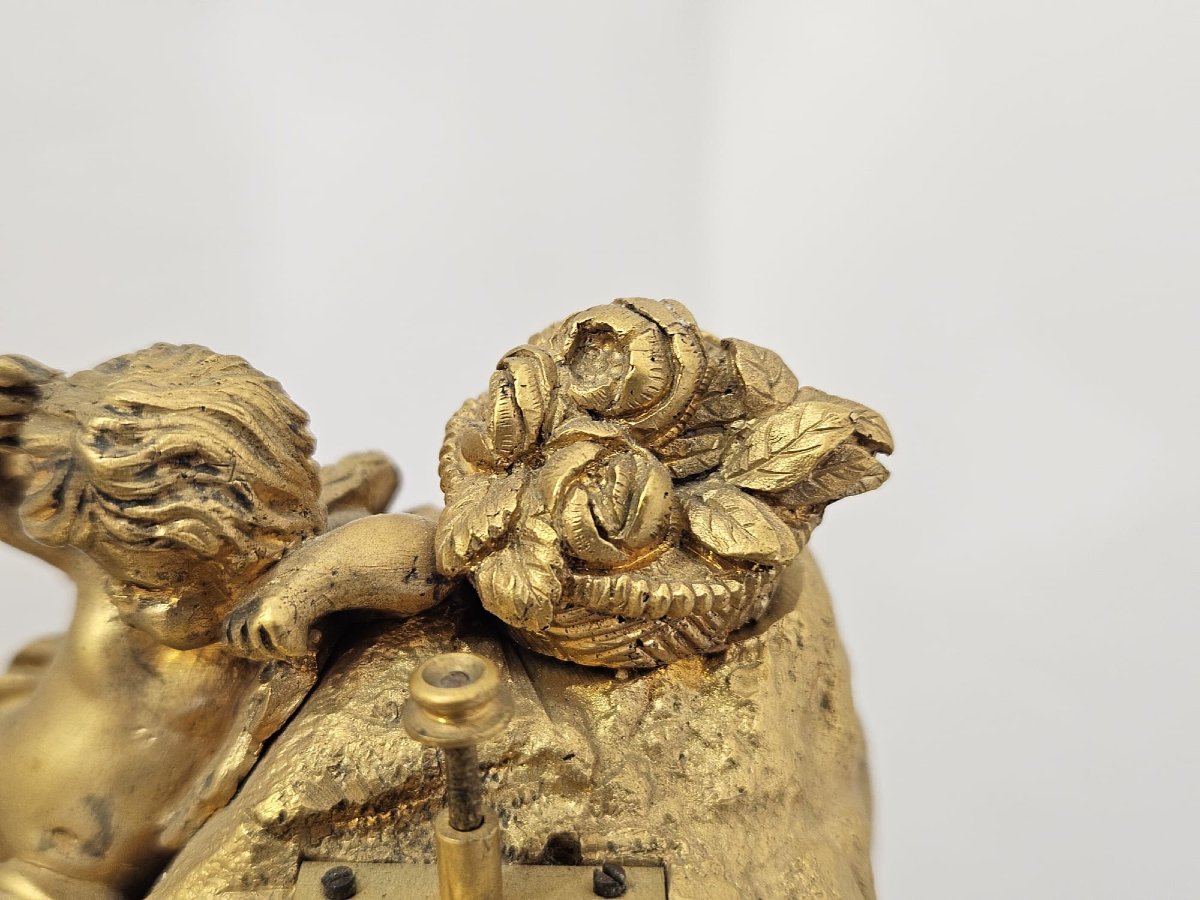 Orologio da tavolo in marmo bianco e bronzo dorato – primi del XIX secolo-photo-2
