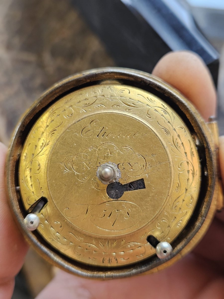 Orologio da tavolo in marmo bianco e bronzo dorato – primi del XIX secolo-photo-8