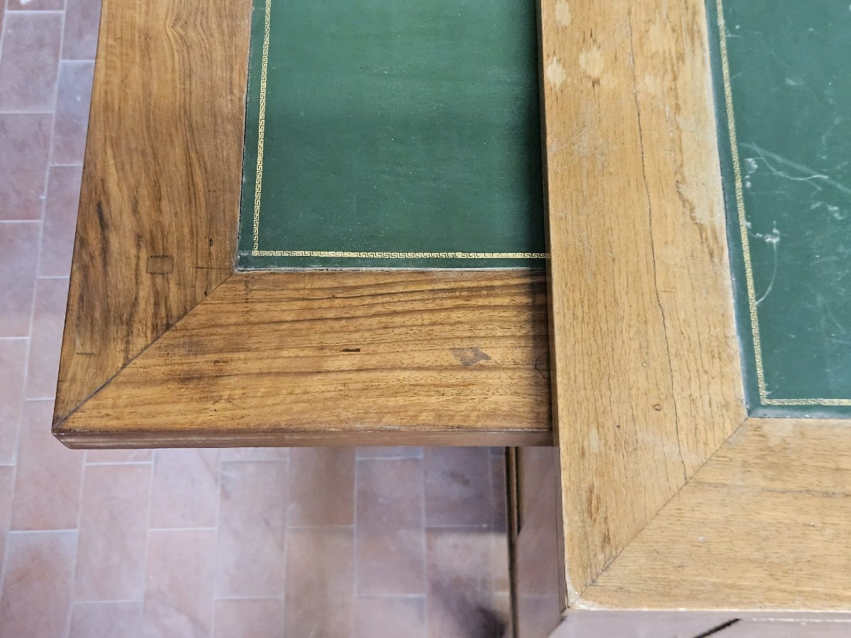 Scrivania Impero in noce da centro – Primi anni del XIX secolo-photo-2