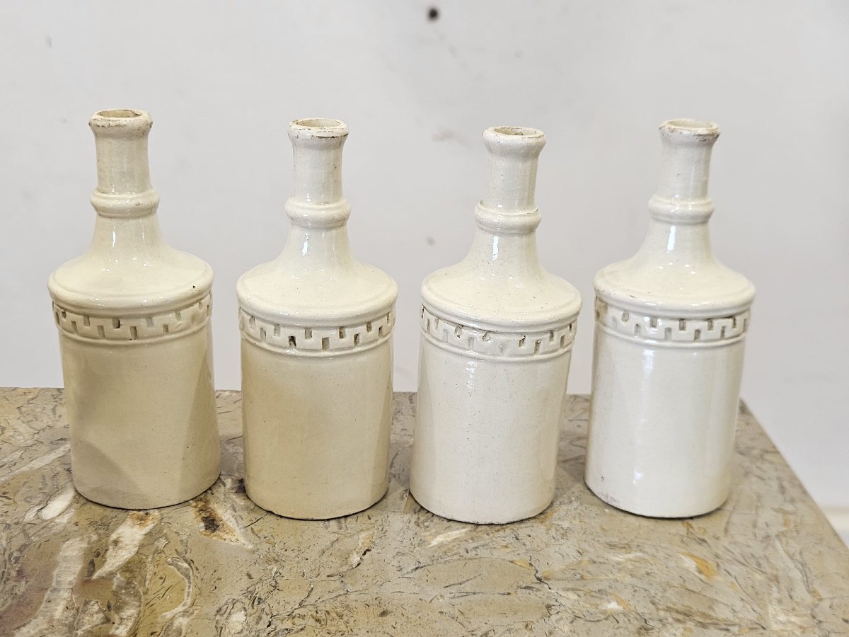 Portaolio in ceramica smaltata bianca con figura femminile – Prima metà del XIX-photo-6