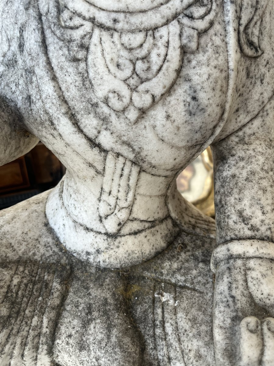 Scultura in marmo bianco raffigurante Guanyin – Prima metà del XX secolo-photo-2