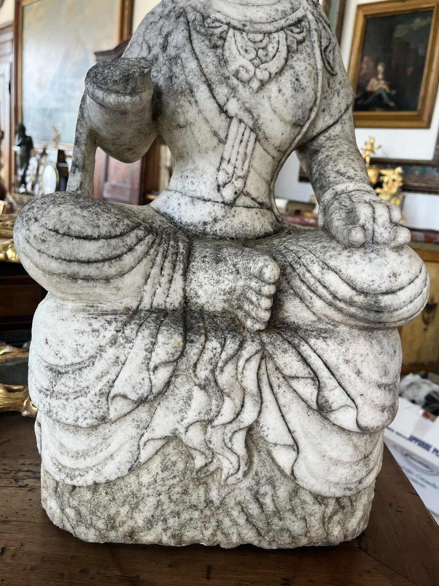 Scultura in marmo bianco raffigurante Guanyin – Prima metà del XX secolo-photo-4