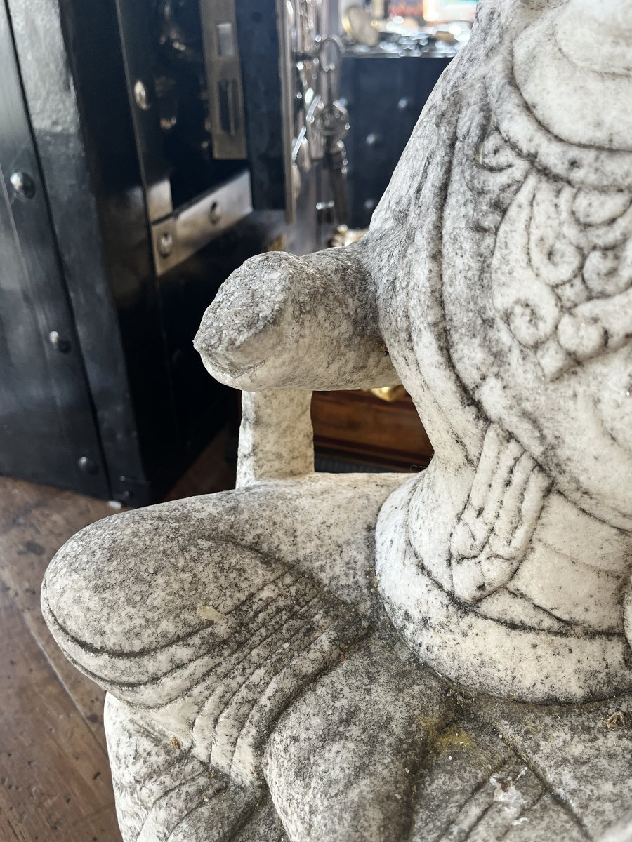 Scultura in marmo bianco raffigurante Guanyin – Prima metà del XX secolo-photo-1