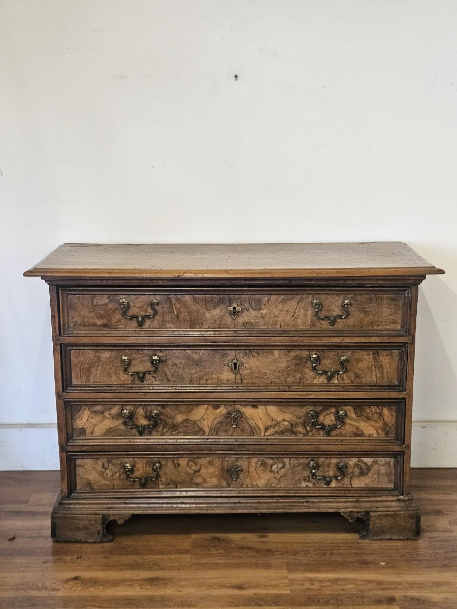 Canterano veneto in noce con cassetti lastronati – XVII secolo-photo-2
