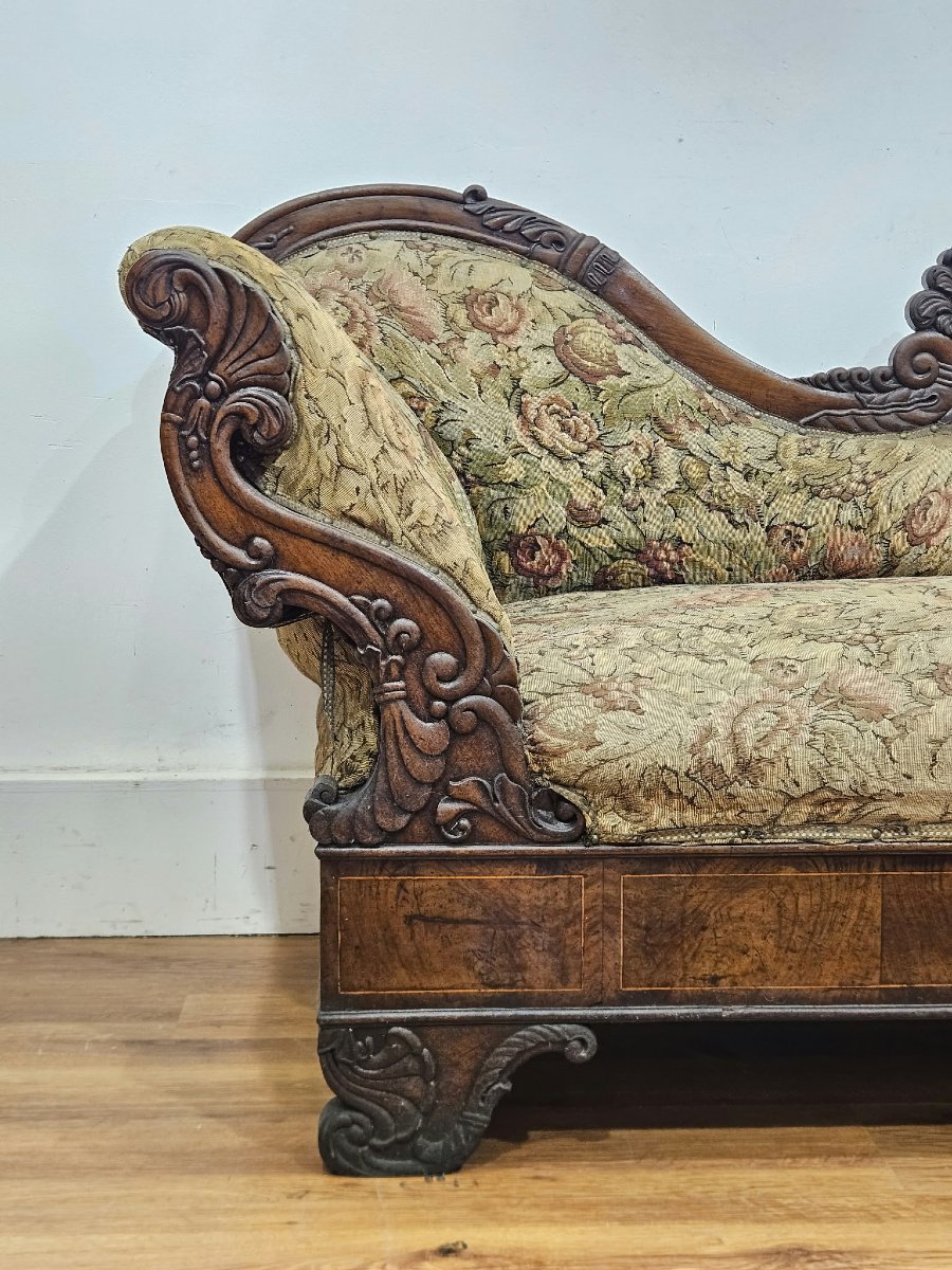 Elegante dormeuse Carlo X in noce intagliato e lastronato – XIX secolo-photo-4
