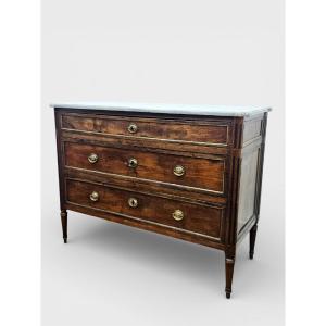 Cassettone Luigi XVI in noce – Piemonte, fine XVIII secolo