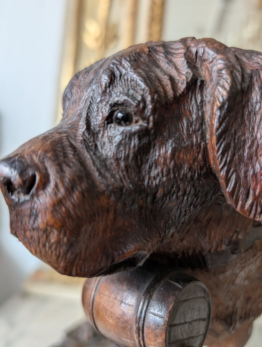 Scultura Foresta Nera – Cane San Bernardo con barile, Prima metà XX secolo-photo-2