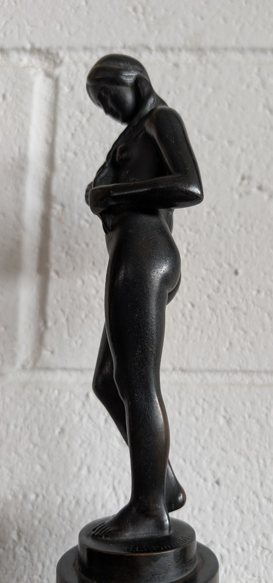 Scultura in bronzo di Hans Herry Liebmann (1876-1941) con base in marmo-photo-1