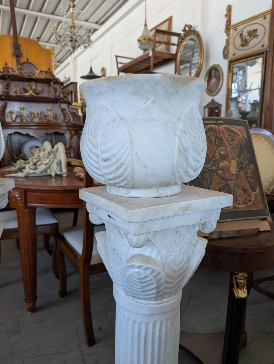 Coppia di colonne con vaso in marmo bianco – primi anni del Novecento-photo-4