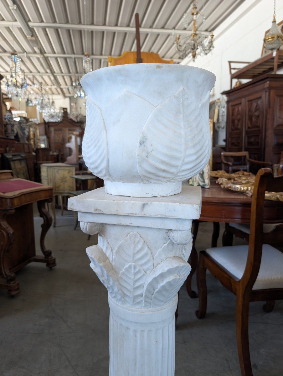 Coppia di colonne con vaso in marmo bianco – primi anni del Novecento-photo-6