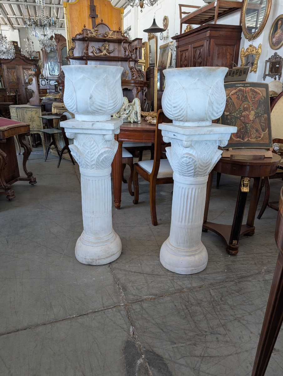 Coppia di colonne con vaso in marmo bianco – primi anni del Novecento-photo-8