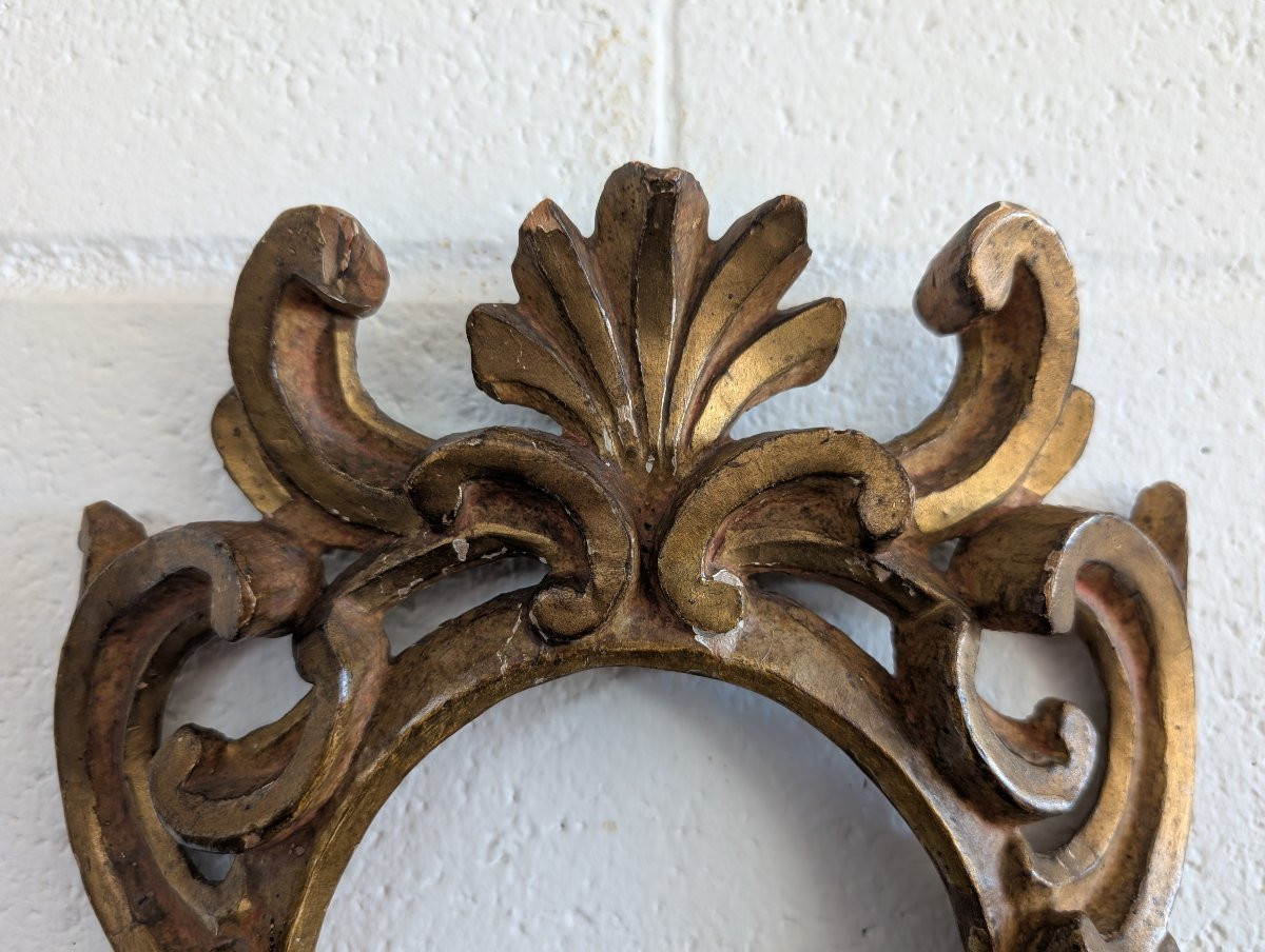 Cornice ovale fiorentina in legno scolpito e dorato – Fine XVII secolo-photo-4