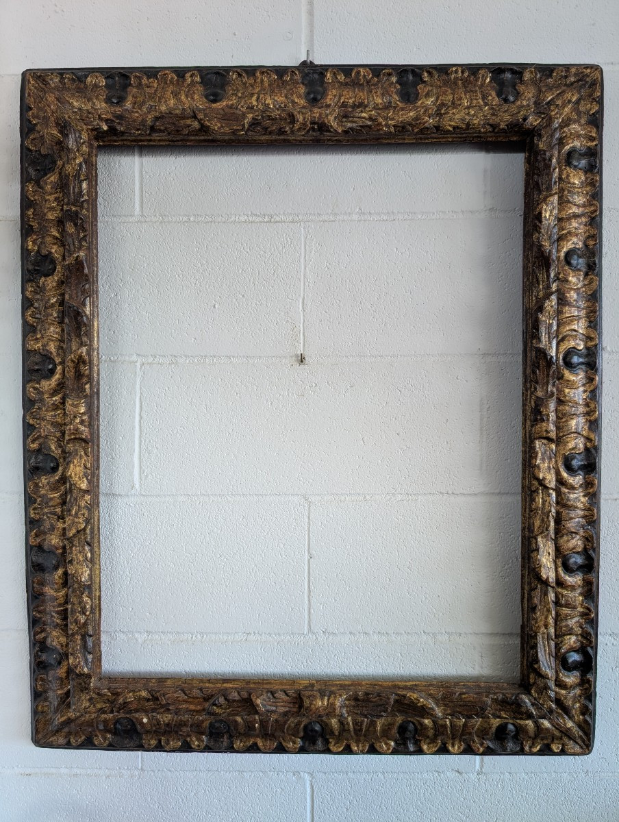 Cornice barocca in legno intagliato e dorato