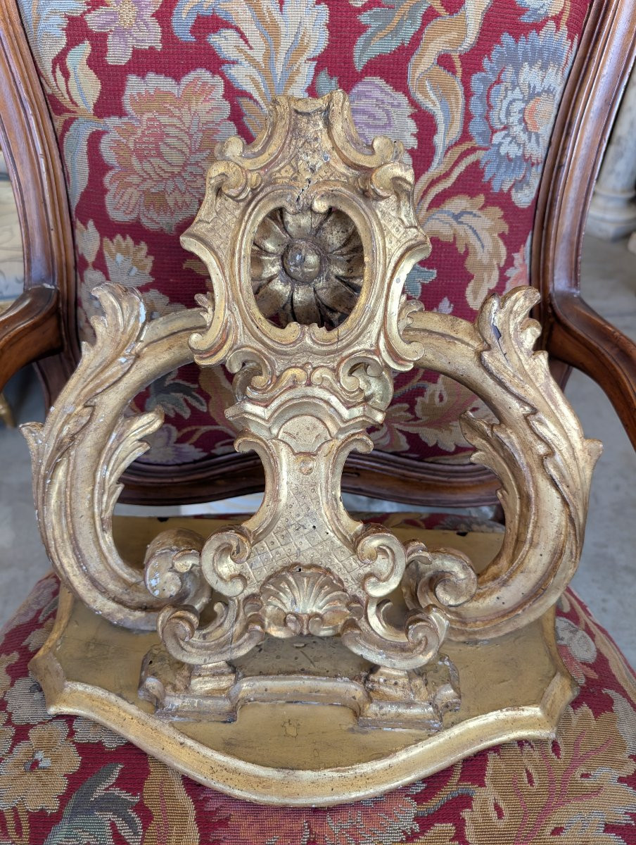 Mensola a muro con elementi intagliati e dorati del XVIII secolo-photo-4