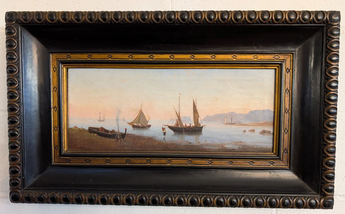 Marina con imbarcazioni e figure sulla riva Olio su tela, XIX secolo