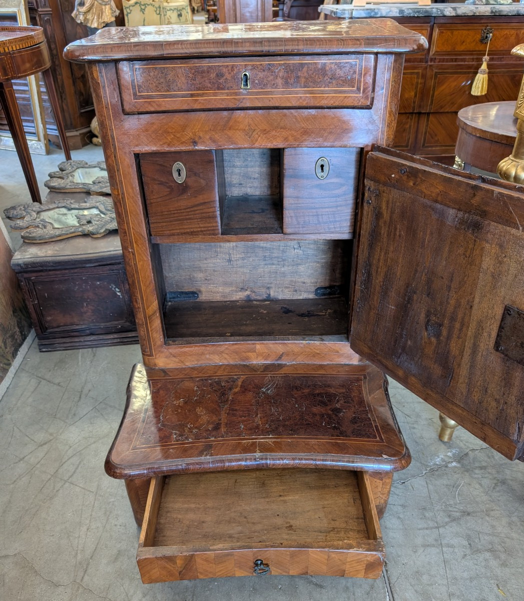 Elegante inginocchiatoio italiano lastronato e filettato – metà XVIII secolo-photo-2