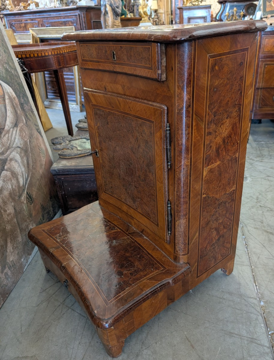 Elegante inginocchiatoio italiano lastronato e filettato – metà XVIII secolo-photo-2