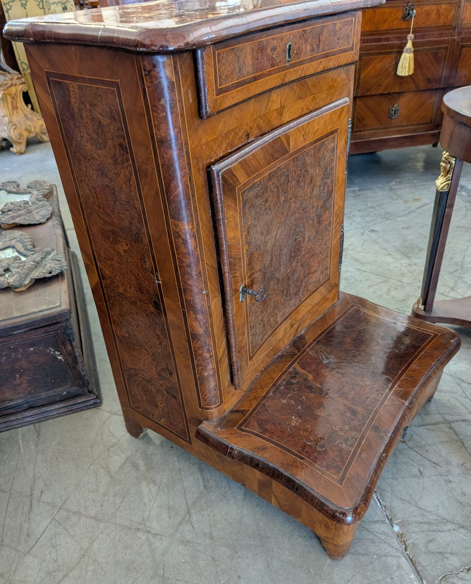 Elegante inginocchiatoio italiano lastronato e filettato – metà XVIII secolo-photo-3