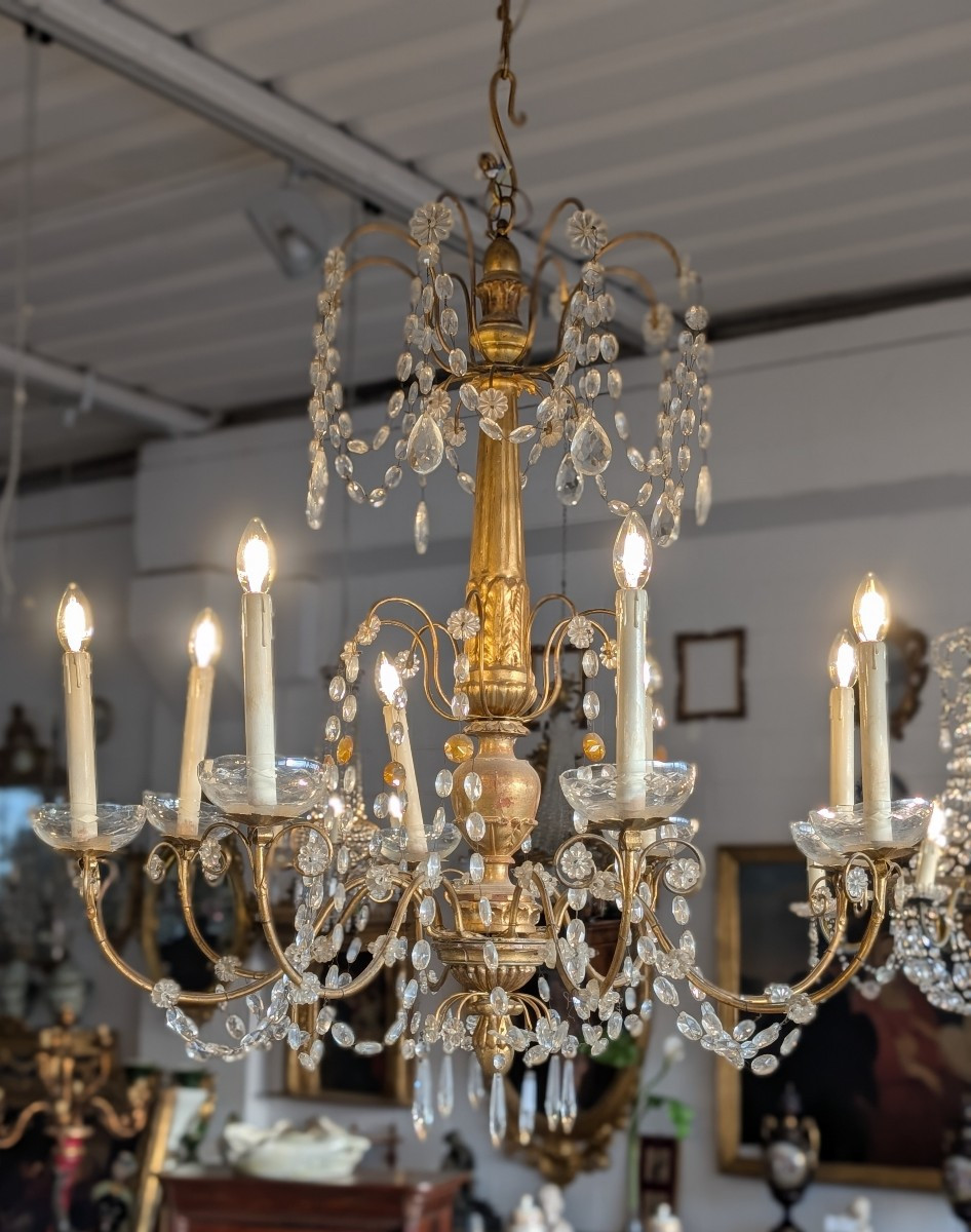 Lampadario genovese a 8 luci in legno dorato e cristalli, fine XIX secolo