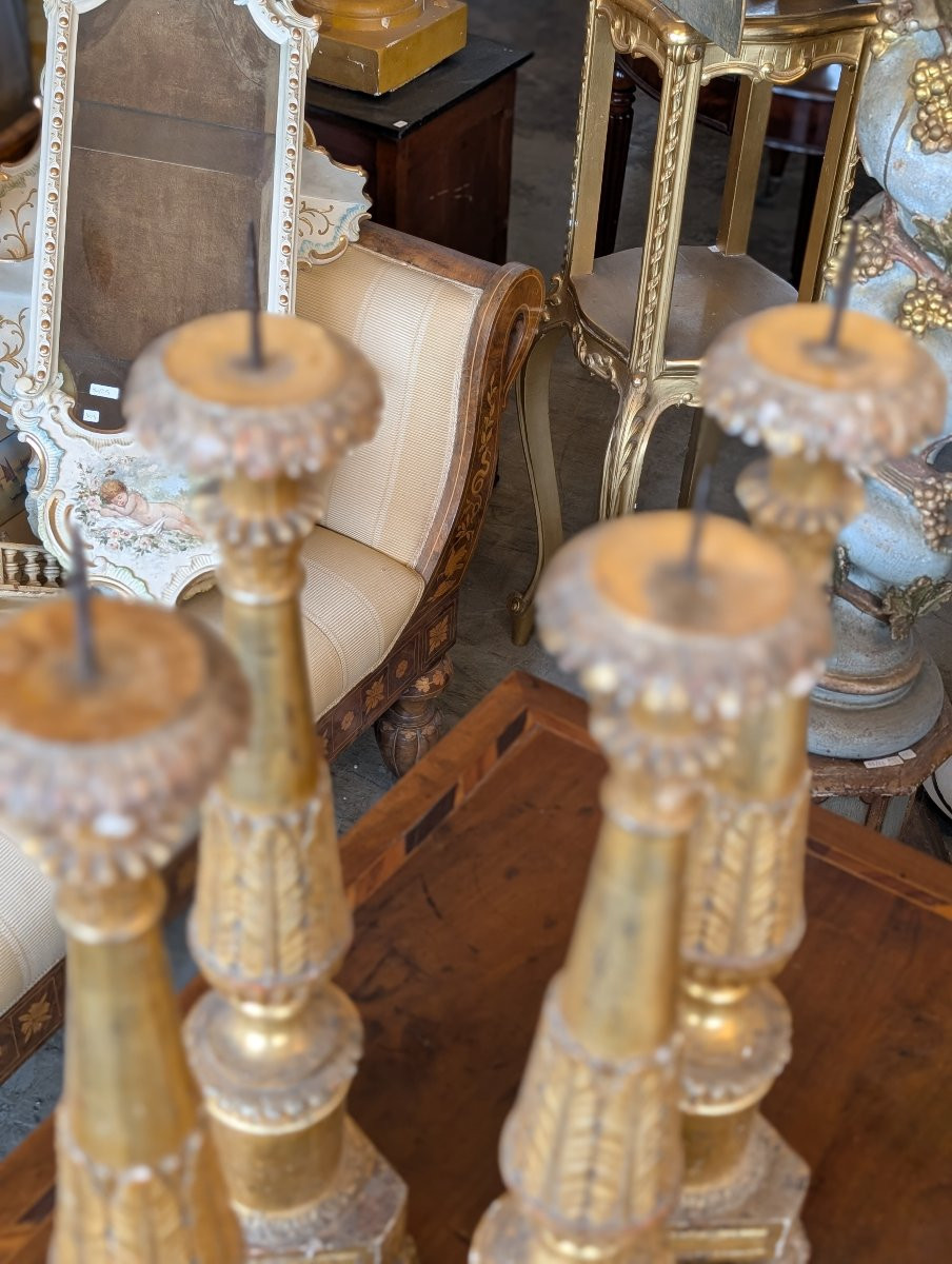 Quattro Candelieri Luigi XVI in legno dorato a mecca, fine XVIII secolo-photo-3