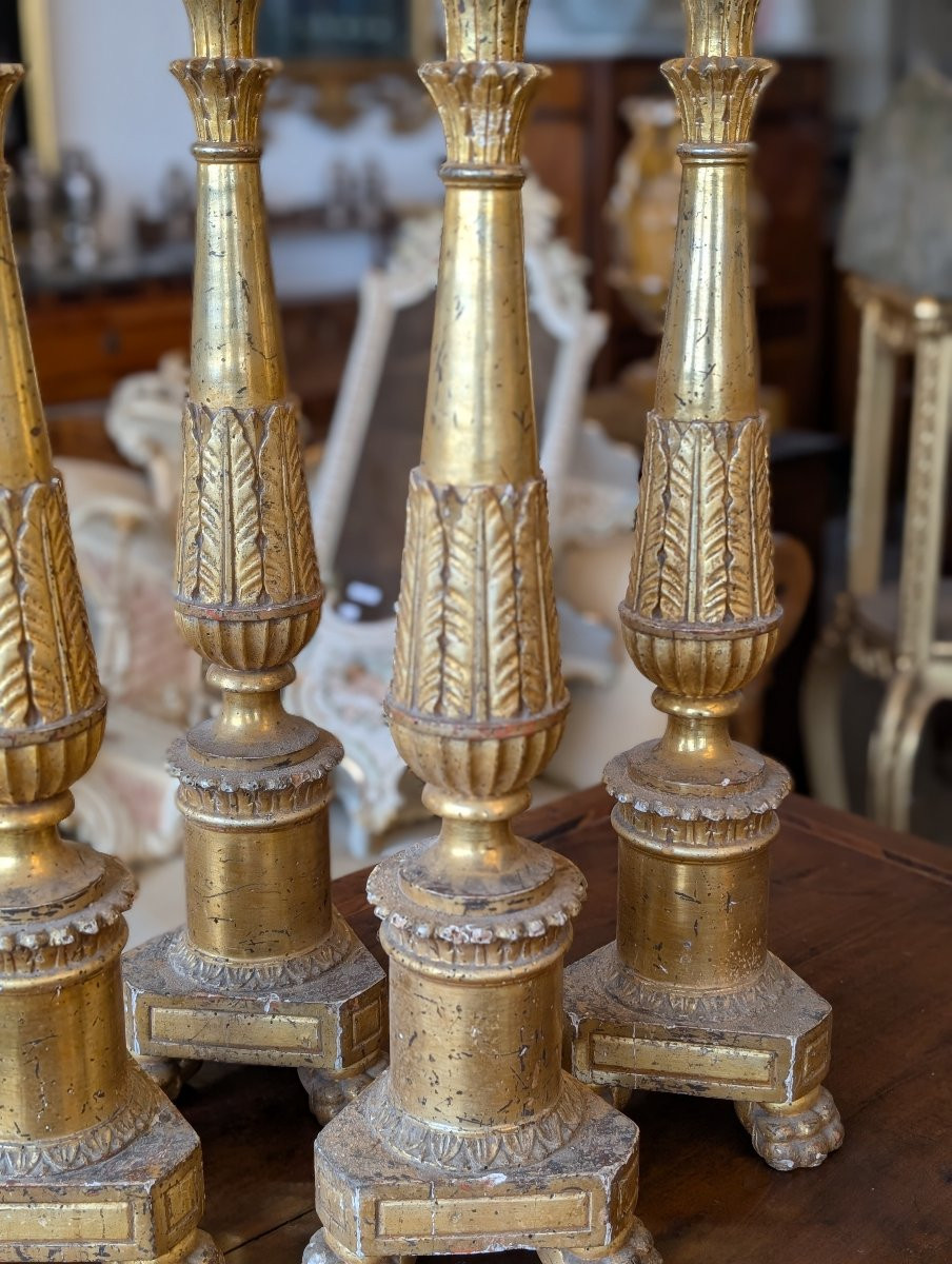 Quattro Candelieri Luigi XVI in legno dorato a mecca, fine XVIII secolo-photo-3