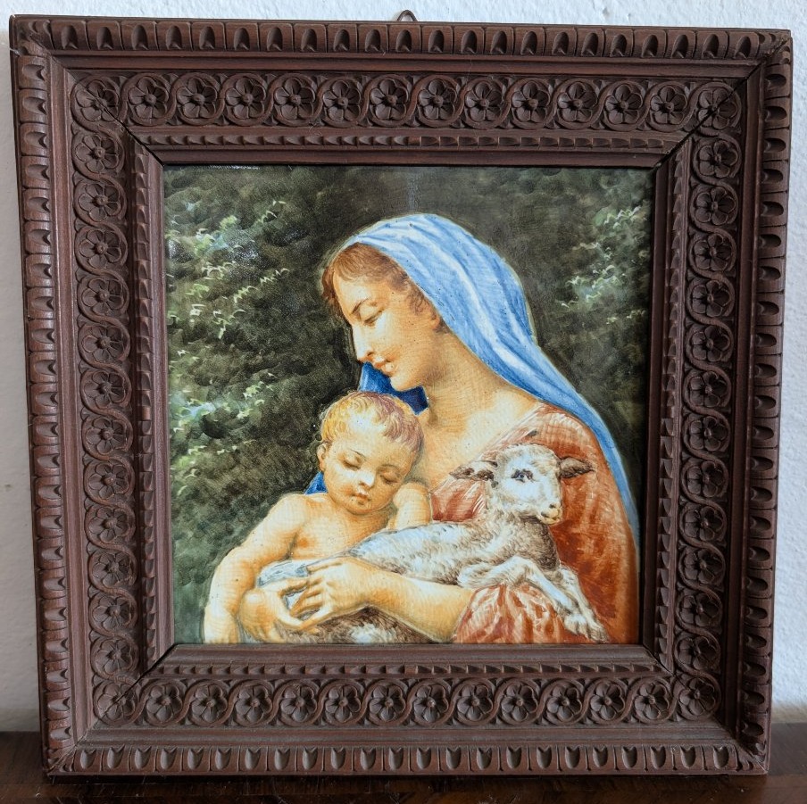 Placca in maiolica Molaroni, Pesaro – Madonna con Bambino e Agnello Inizi del XX secolo-photo-4