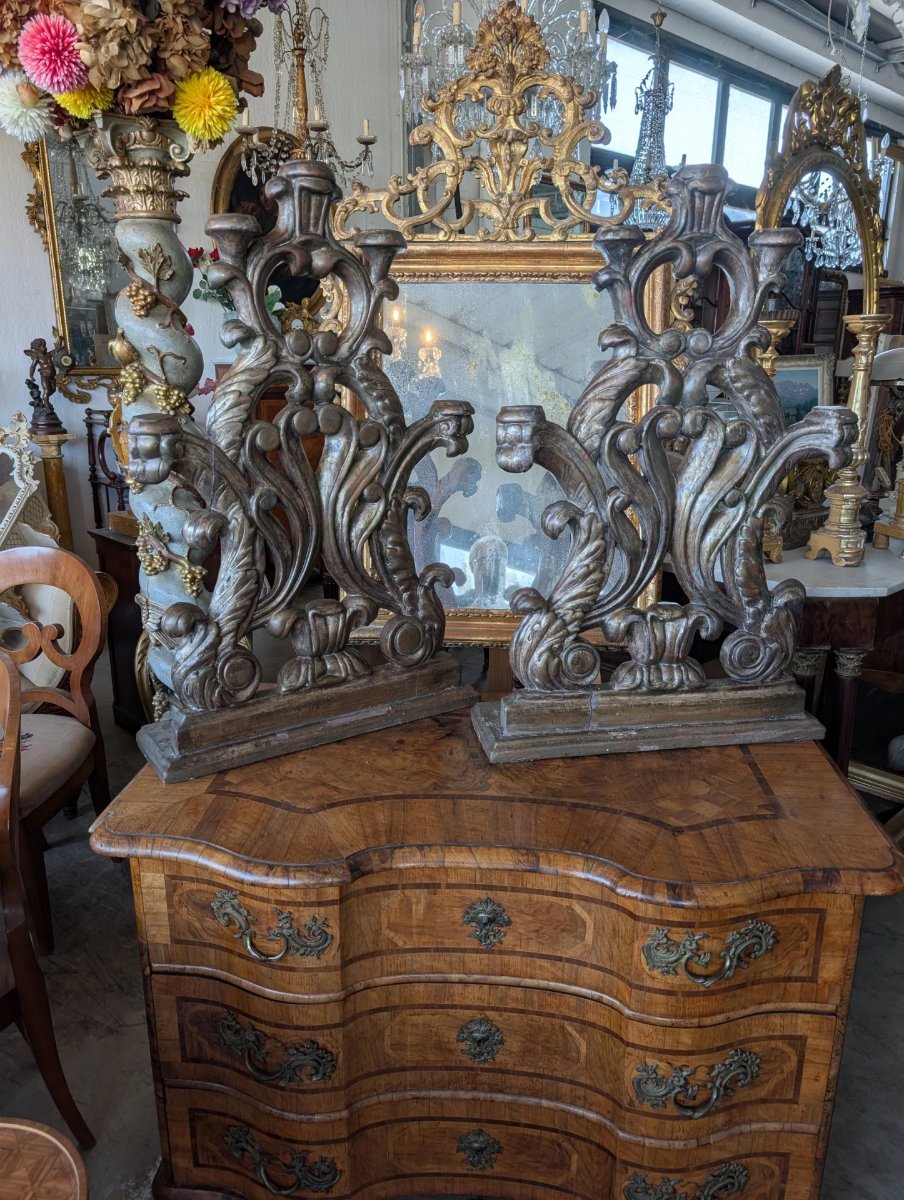 Coppia di candelieri d'altare a cinque luci in legno intagliato e argentato – Toscana, XVIII secolo-photo-5