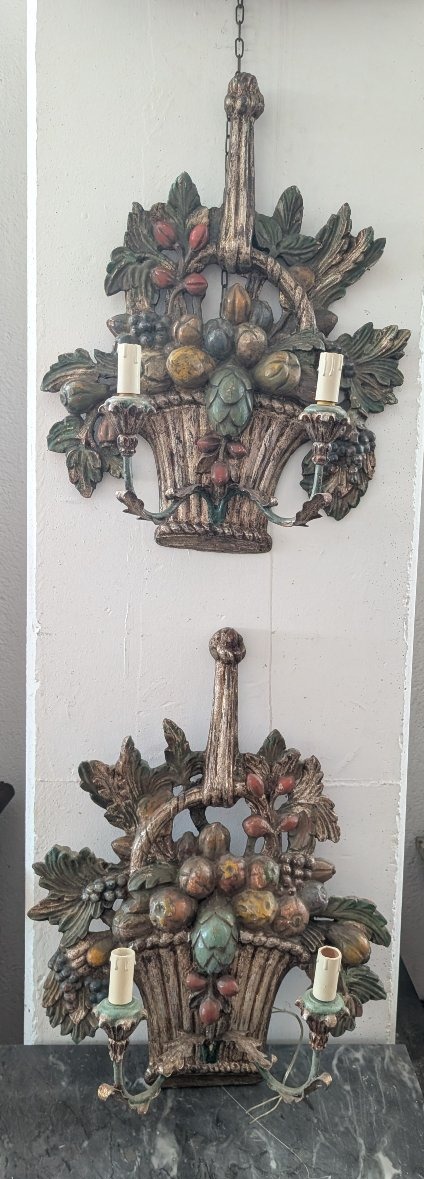 Coppia di applique in legno scolpito, argentato e policromo – Metà XX secolo-photo-2