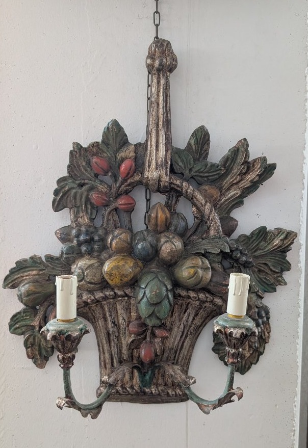 Coppia di applique in legno scolpito, argentato e policromo – Metà XX secolo-photo-1