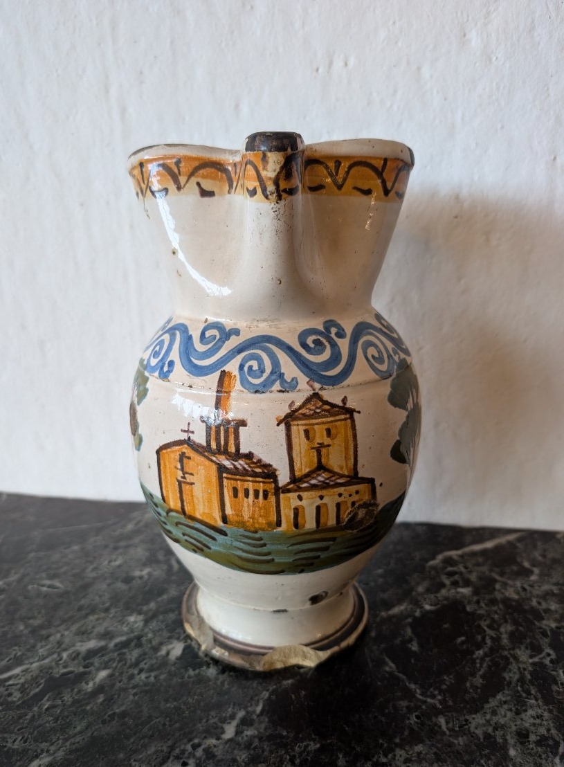 Brocca in maiolica policroma – Italia centro-meridionale, XVIII secolo-photo-1