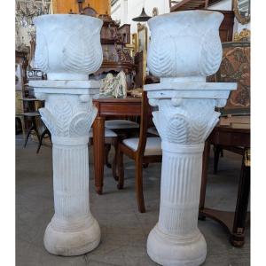 Coppia di colonne con vaso in marmo bianco – primi anni del Novecento