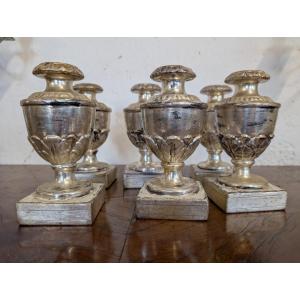 Gruppo di sei porta palme in legno scolpito e argentato