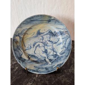 Piatto in maiolica di Savona del XVIII secolo – Decorazione mitologica