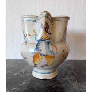 Brocca in maiolica policroma – Area ligure, XVIII secoloBrocca in maiolica policroma – Area lig