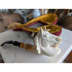 Pipa in schiuma di mare scolpita a unicorno – XIX secolo