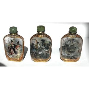 Hand-painted Glass Snuffbox, China, Early 20th Century.