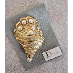 Christian Dior Shell Brooch Vintage 1980-1990