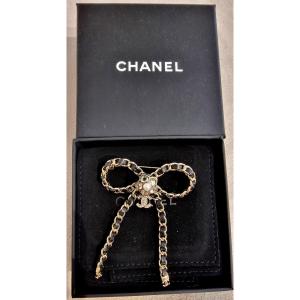 Chanel Knot Brooch Gold-tone Metal & Braided Leather
