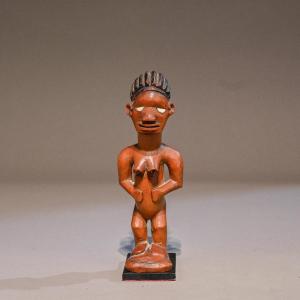 Bembe Statue