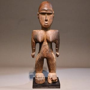 Ewe Statue
