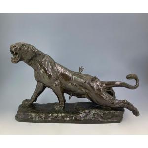 Wounded Lioness - Bronze By Charles Valton (1851 - 1918)