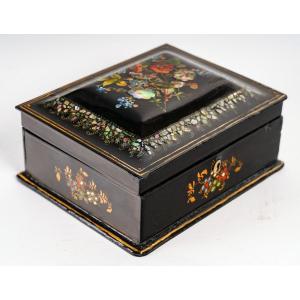 Pont-a-mousson.-box Napoleon III Period Floral Decor Burgauté.circa 1850