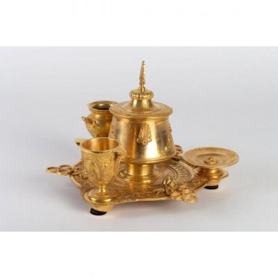 Neo-etruscan Or Neo-greek Style Smoking Kit In Gilt Chiseled Bronze