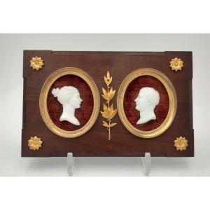 Sèvres - 19th Century - Sèvres Biscuit Medallions Representing Napoleon And Josephine.