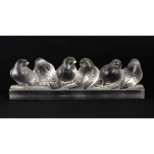 René Lalique. Ensemble De Six Moineaux Sur Une Branche