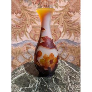 Orange-red Gallé Vase With Eglantine Decoration